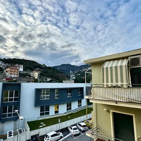 Garage Privato Elegante Bilocale * Alassio
