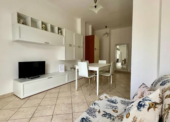 Appartamento Garage Privato Elegante Bilocale